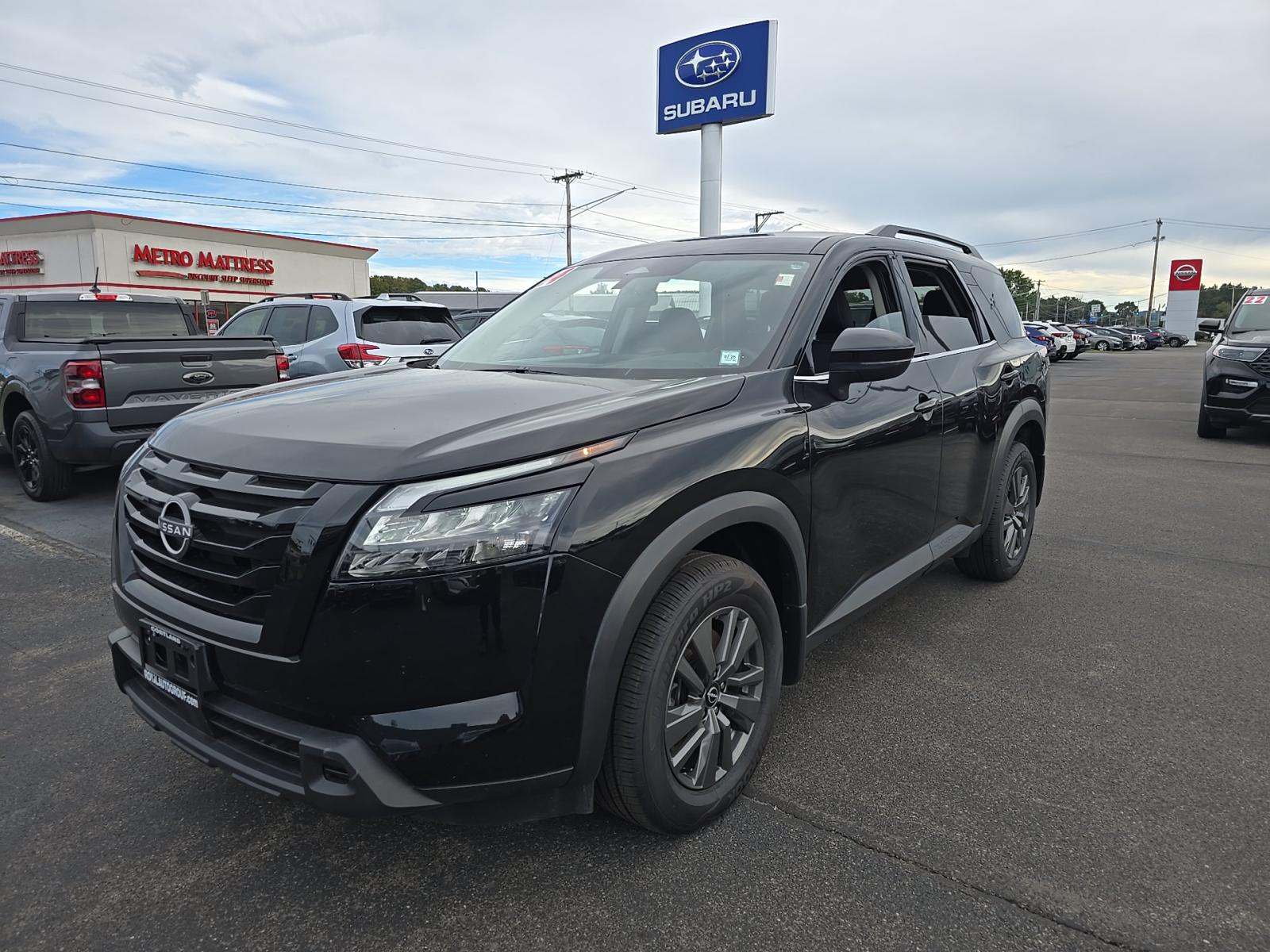 2024 Nissan Pathfinder SV AWD