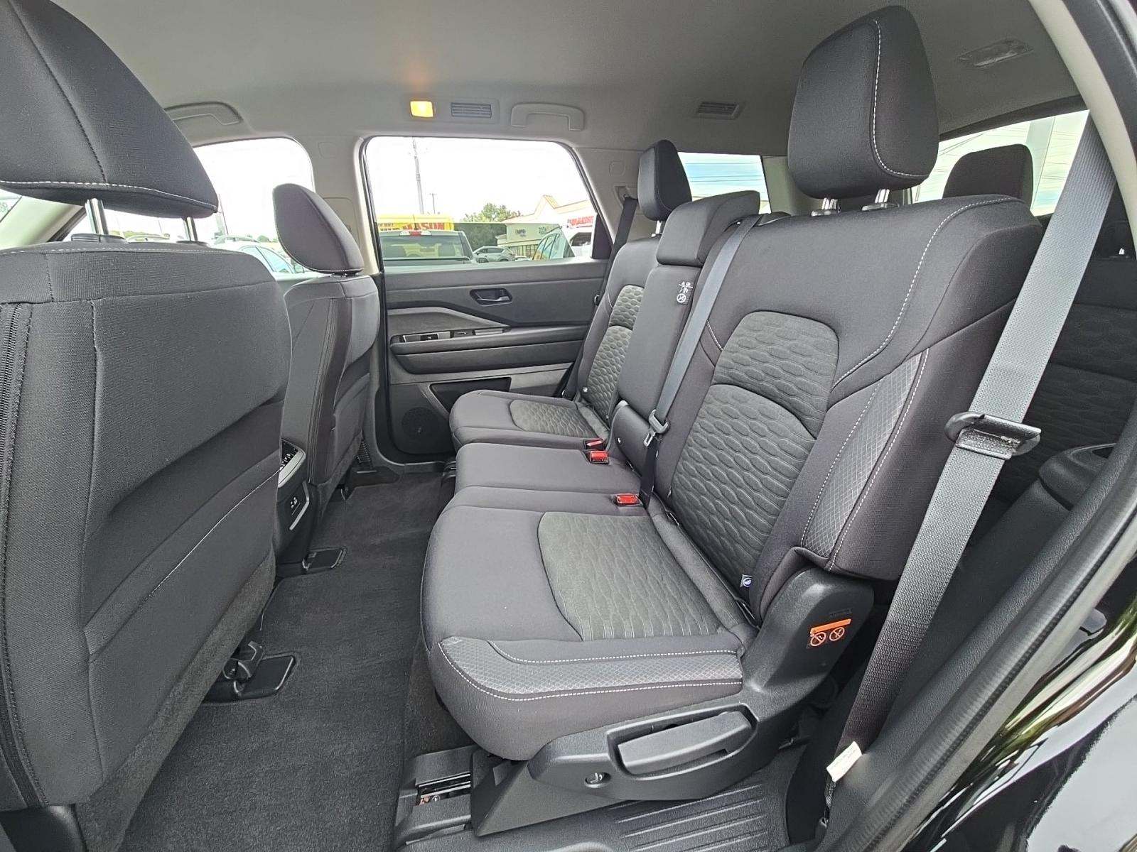 2024 Nissan Pathfinder SV AWD