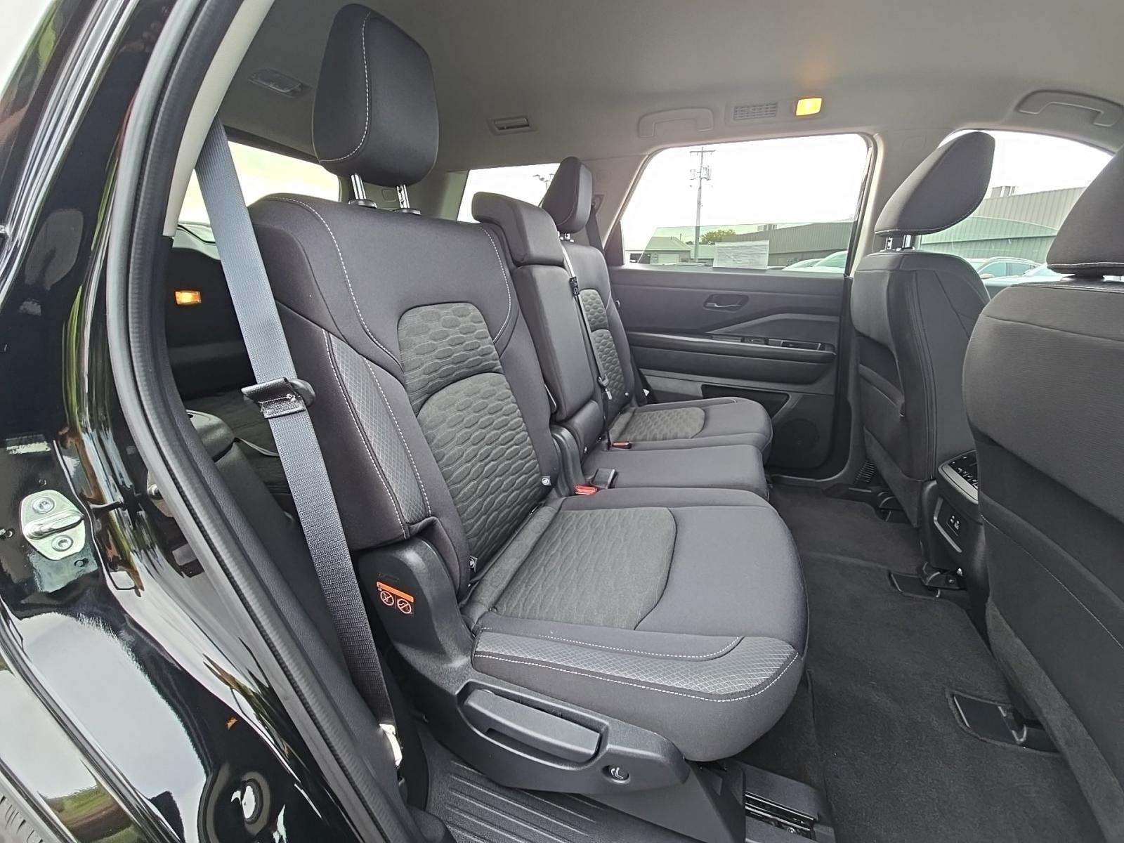 2024 Nissan Pathfinder SV AWD