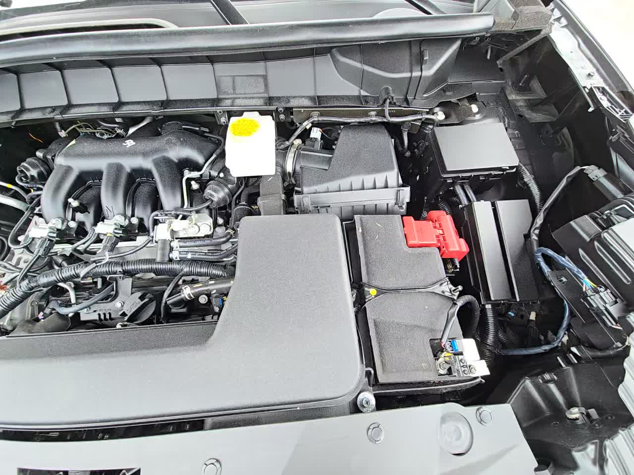 2024 Nissan Pathfinder SV AWD