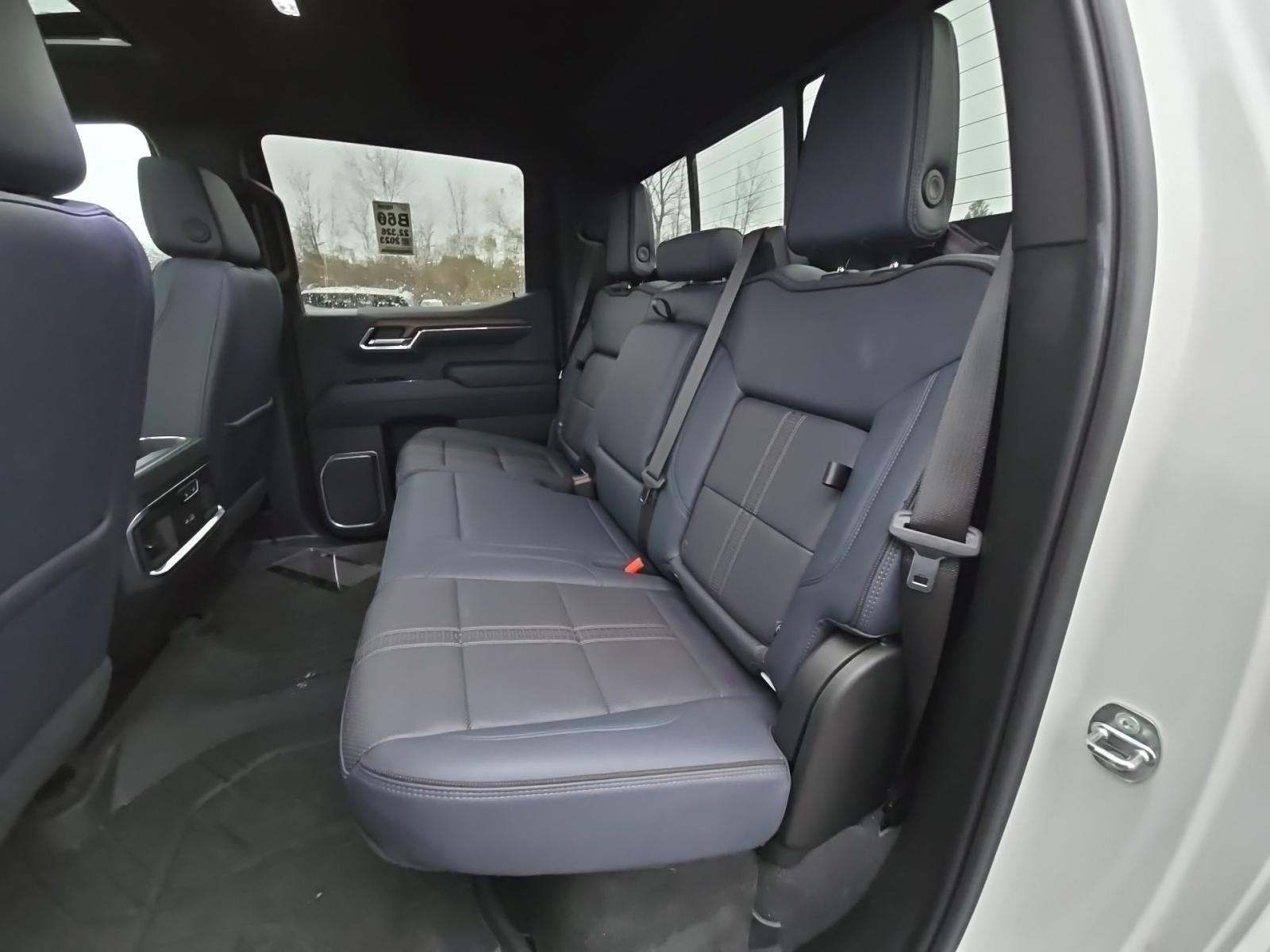 2023 Chevrolet Silverado 1500 High Country AWD