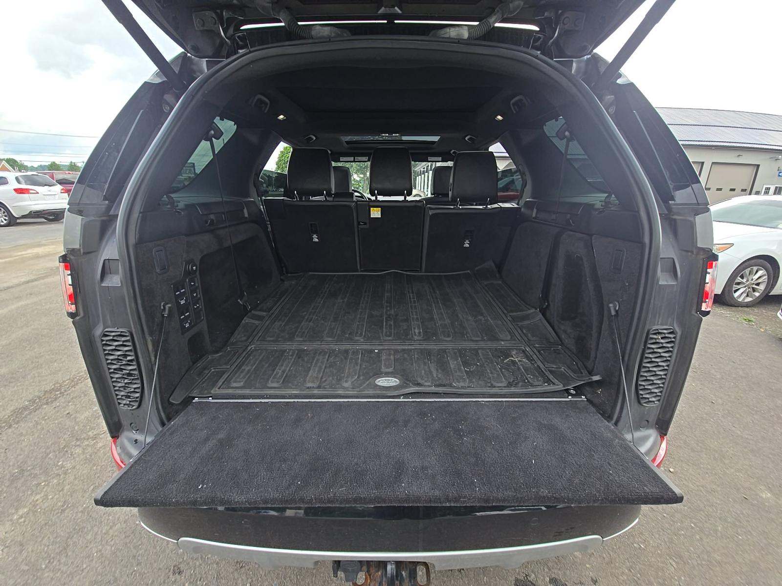 2020 Land Rover Discovery HSE Luxury AWD