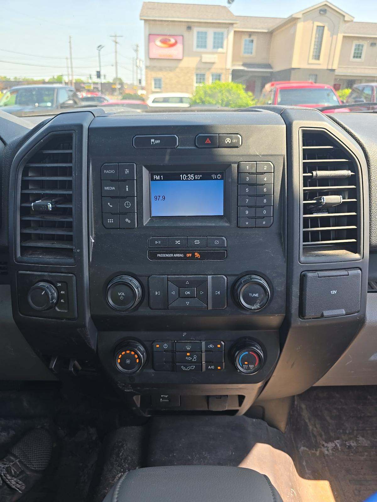 FORD F-150 - 10