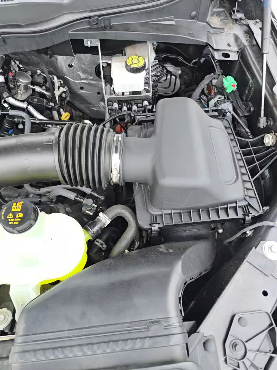 2024 Ford F-150 Hybrid Lariat AWD