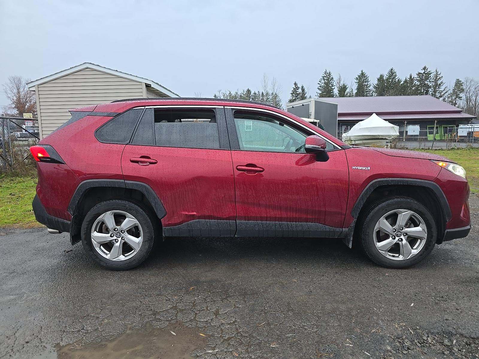 2021 Toyota RAV4 Hybrid XLE Premium AWD