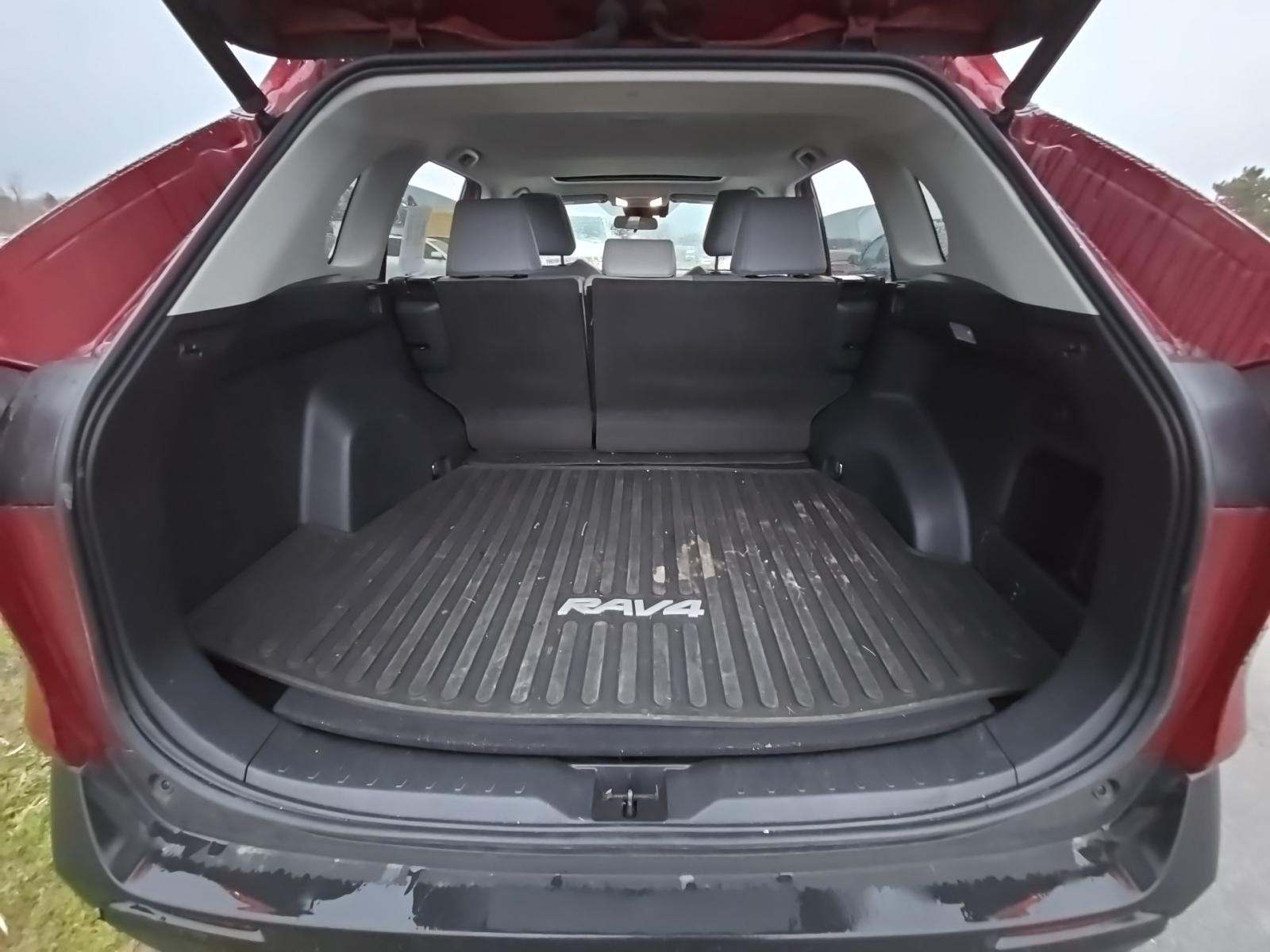 2021 Toyota RAV4 Hybrid XLE Premium AWD