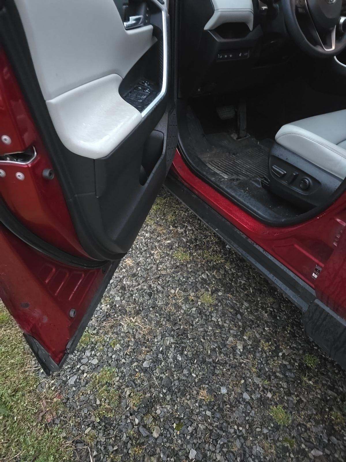 2021 Toyota RAV4 Hybrid XLE Premium AWD