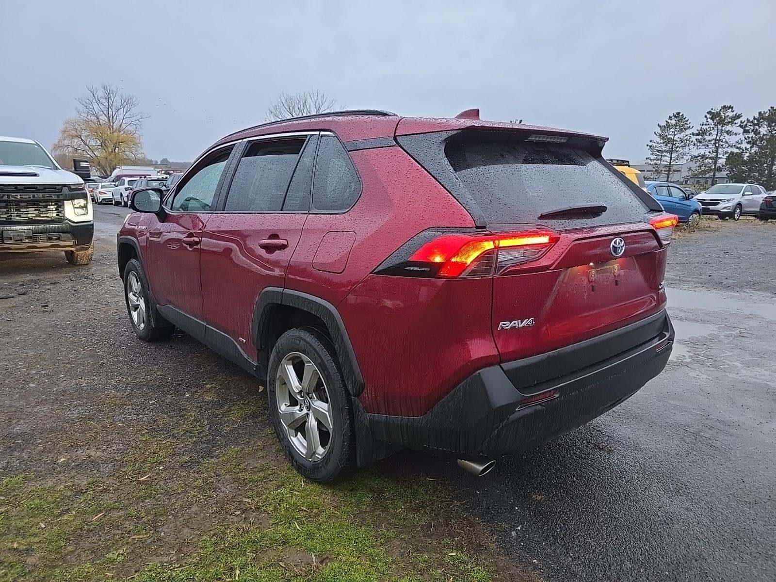 2021 Toyota RAV4 Hybrid XLE Premium AWD