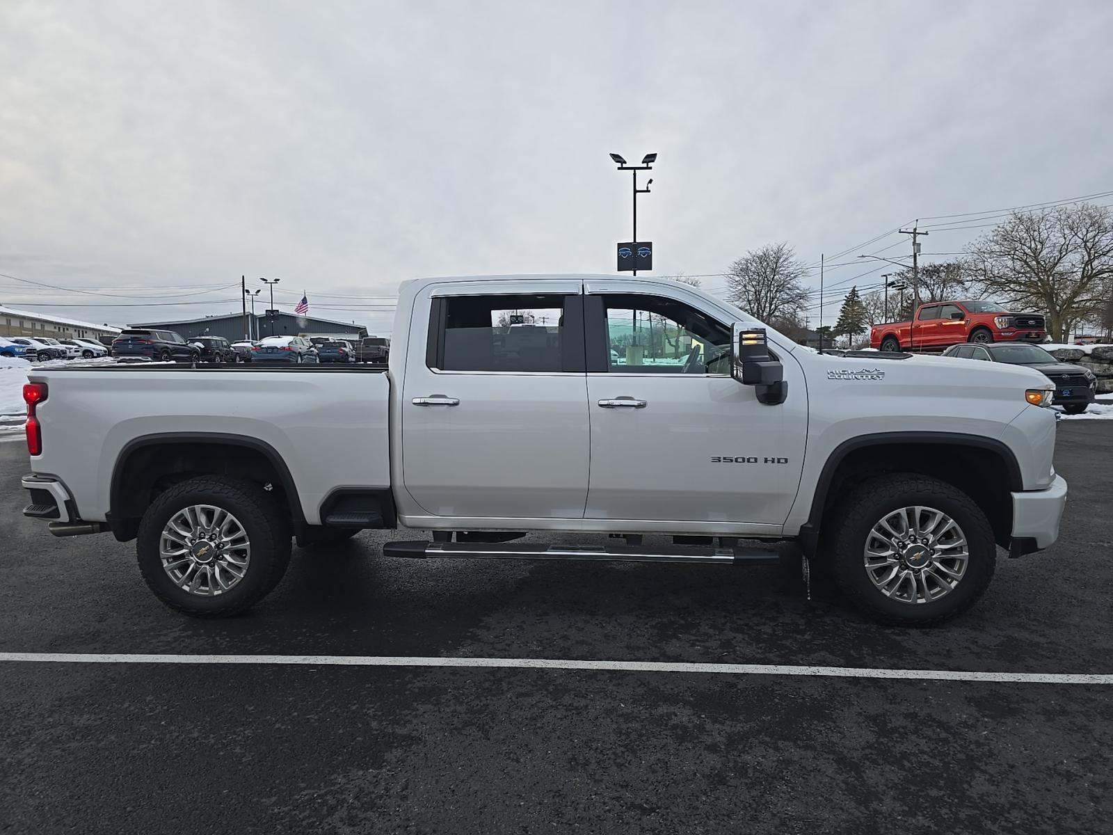 2023 Chevrolet Silverado 3500HD High Country AWD