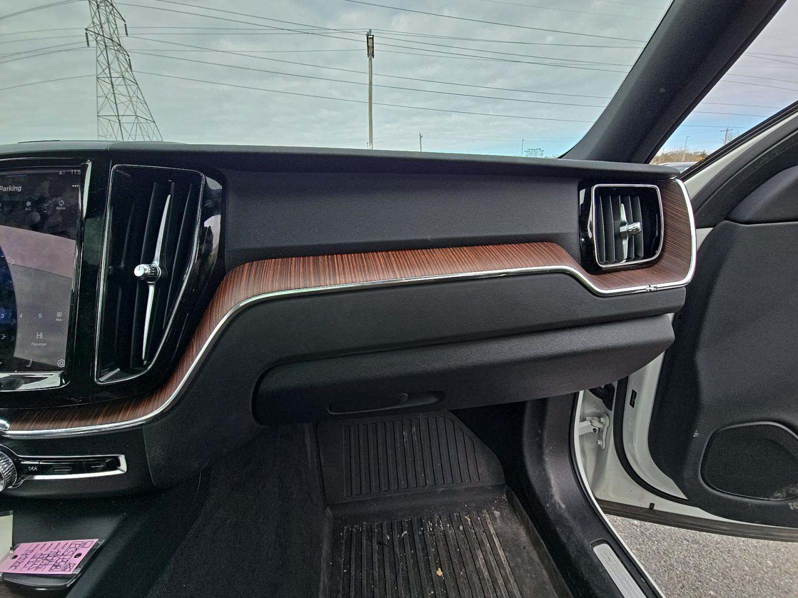 2023 Volvo XC60 B5 Plus AWD