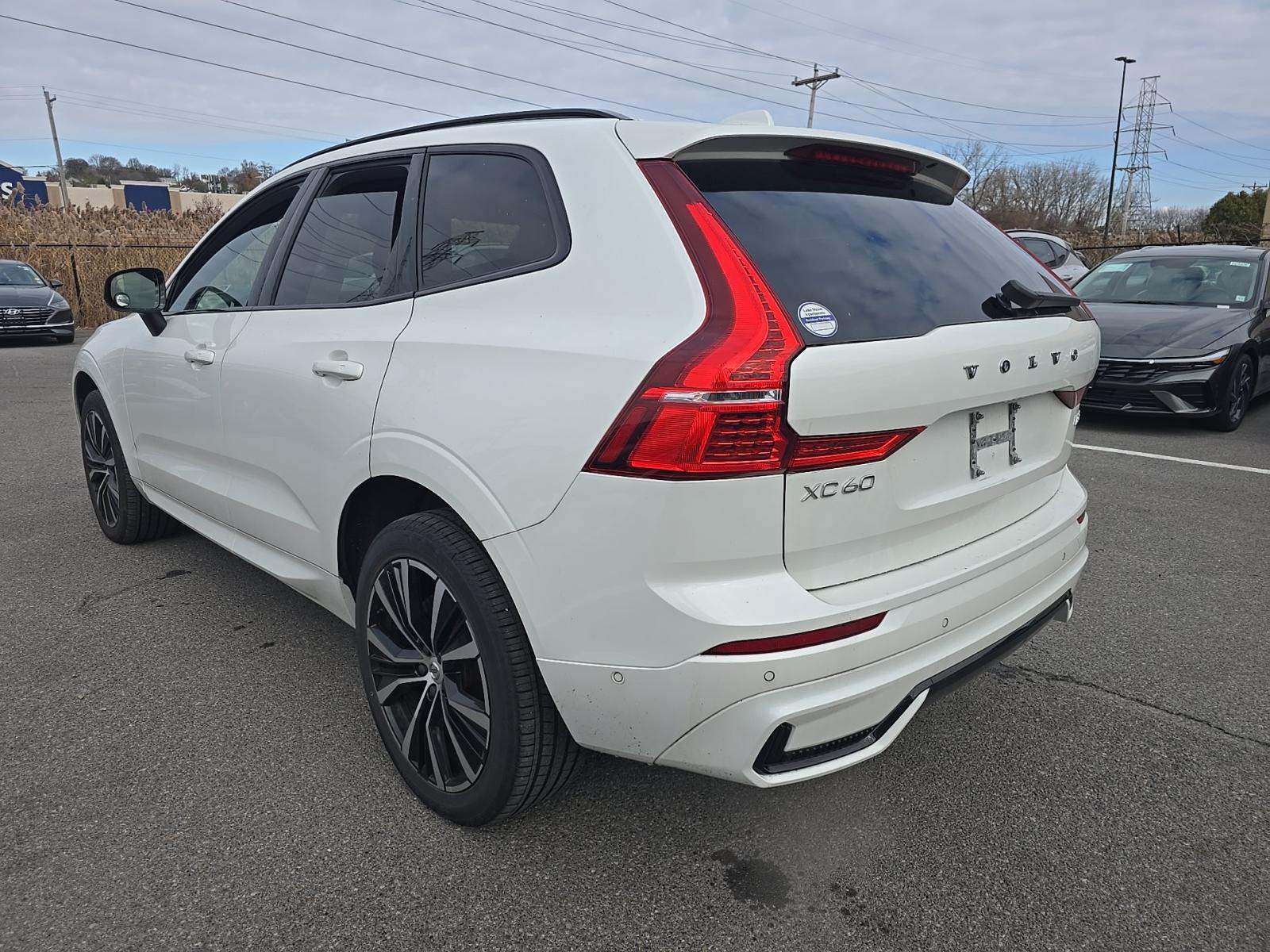 2023 Volvo XC60 B5 Plus AWD