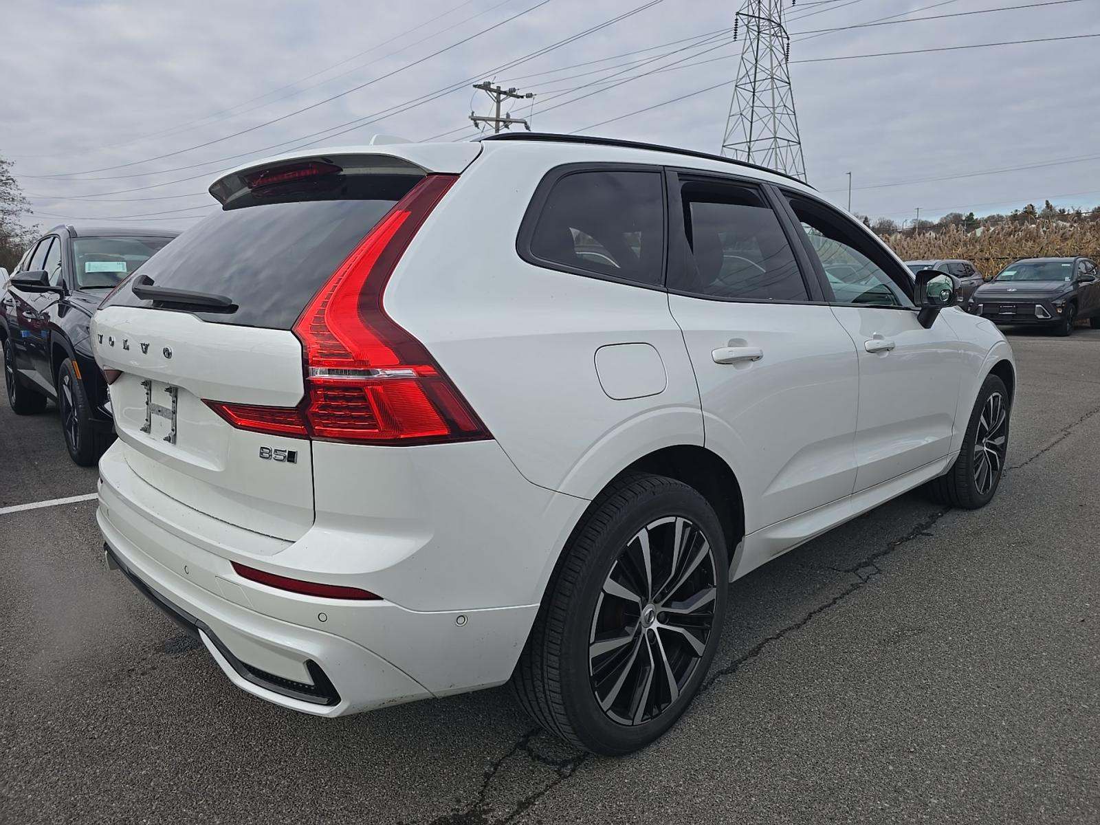 2023 Volvo XC60 B5 Plus AWD