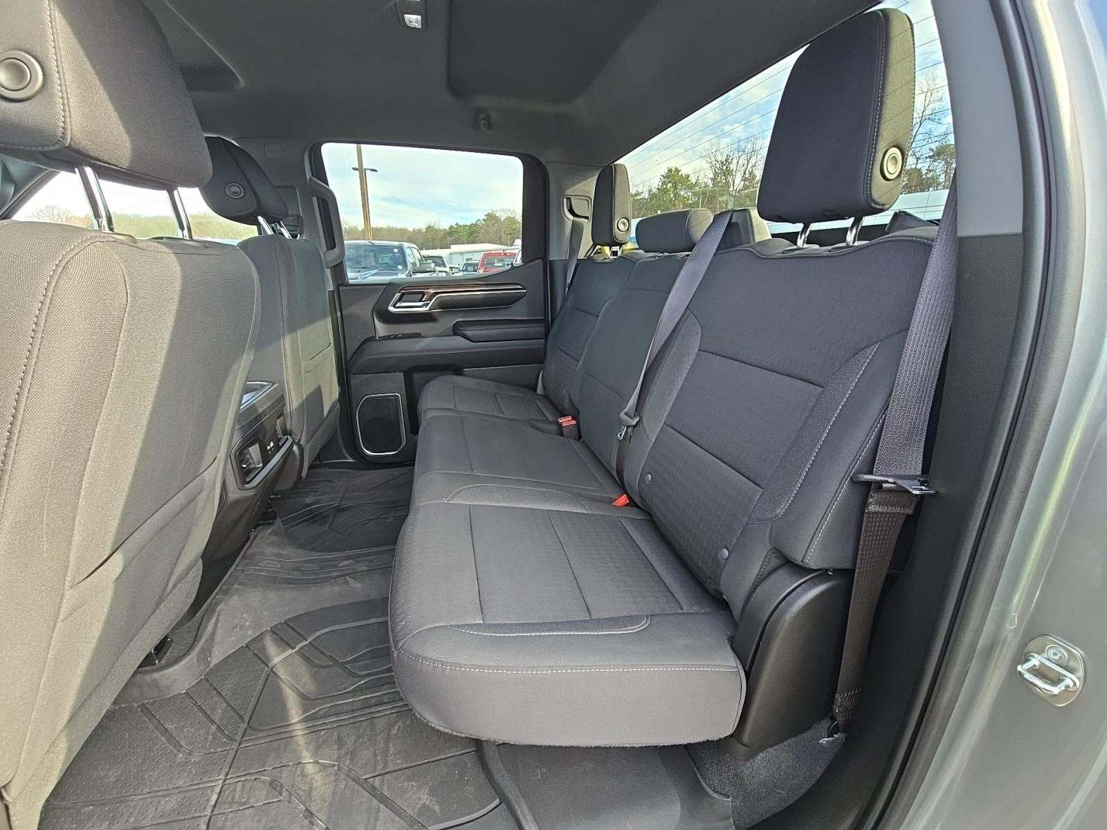 2023 Chevrolet Silverado 1500 RST AWD