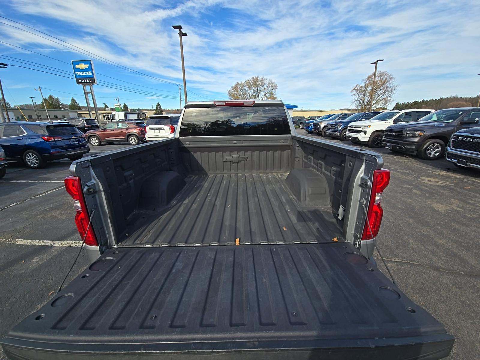 2023 Chevrolet Silverado 1500 RST AWD