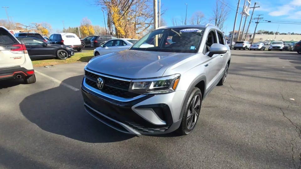 2024 Volkswagen Taos SE