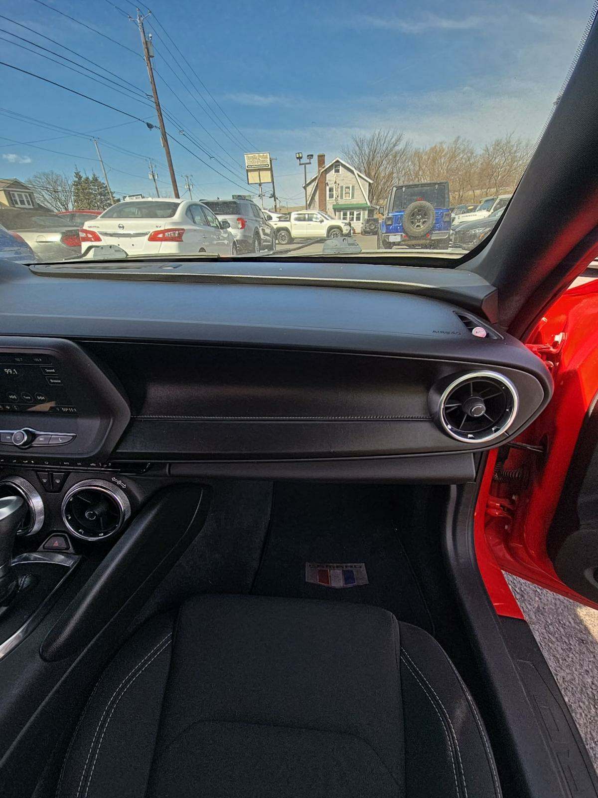 2019 Chevrolet Camaro 1LT RWD