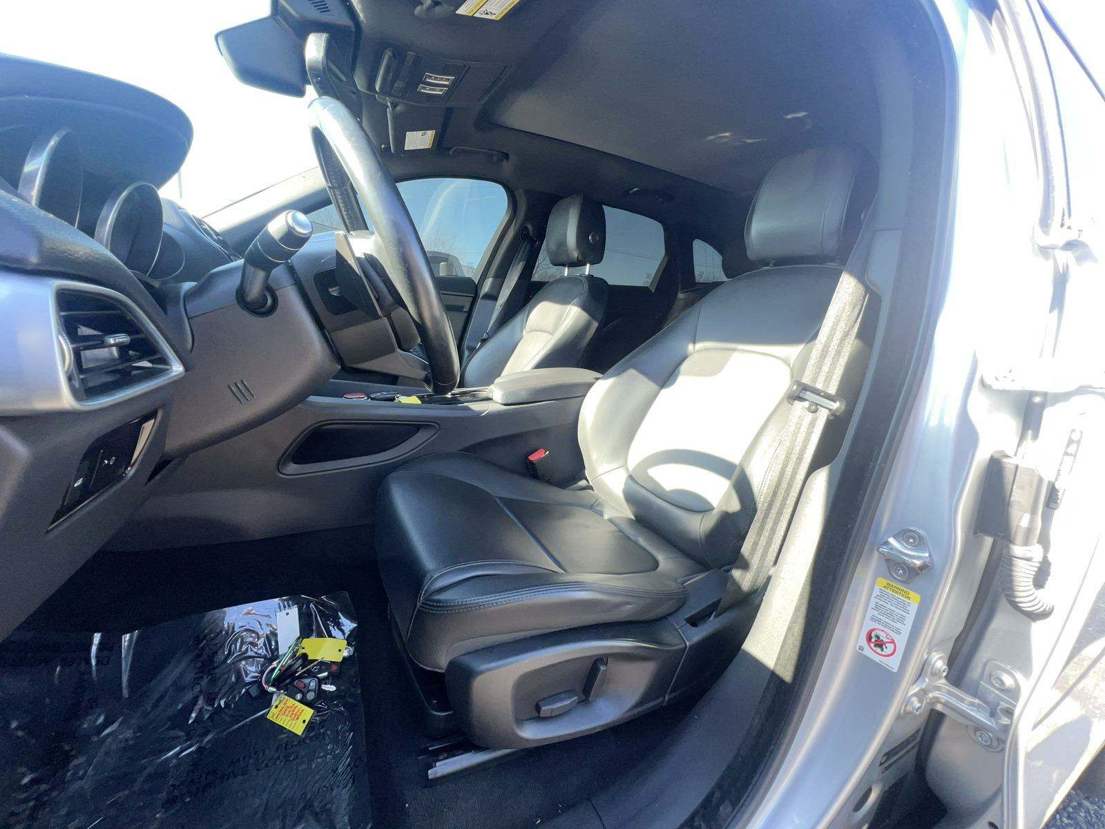 2017 Jaguar F-PACE 35t Premium AWD