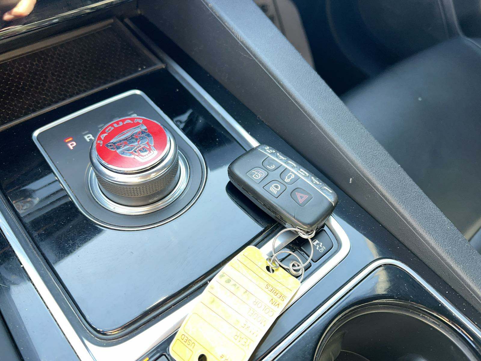 2017 Jaguar F-PACE 35t Premium AWD