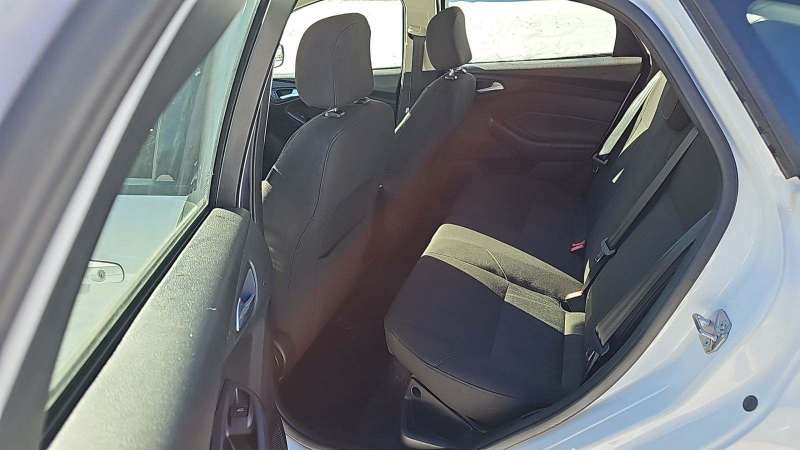 2015 Ford Focus SE FWD