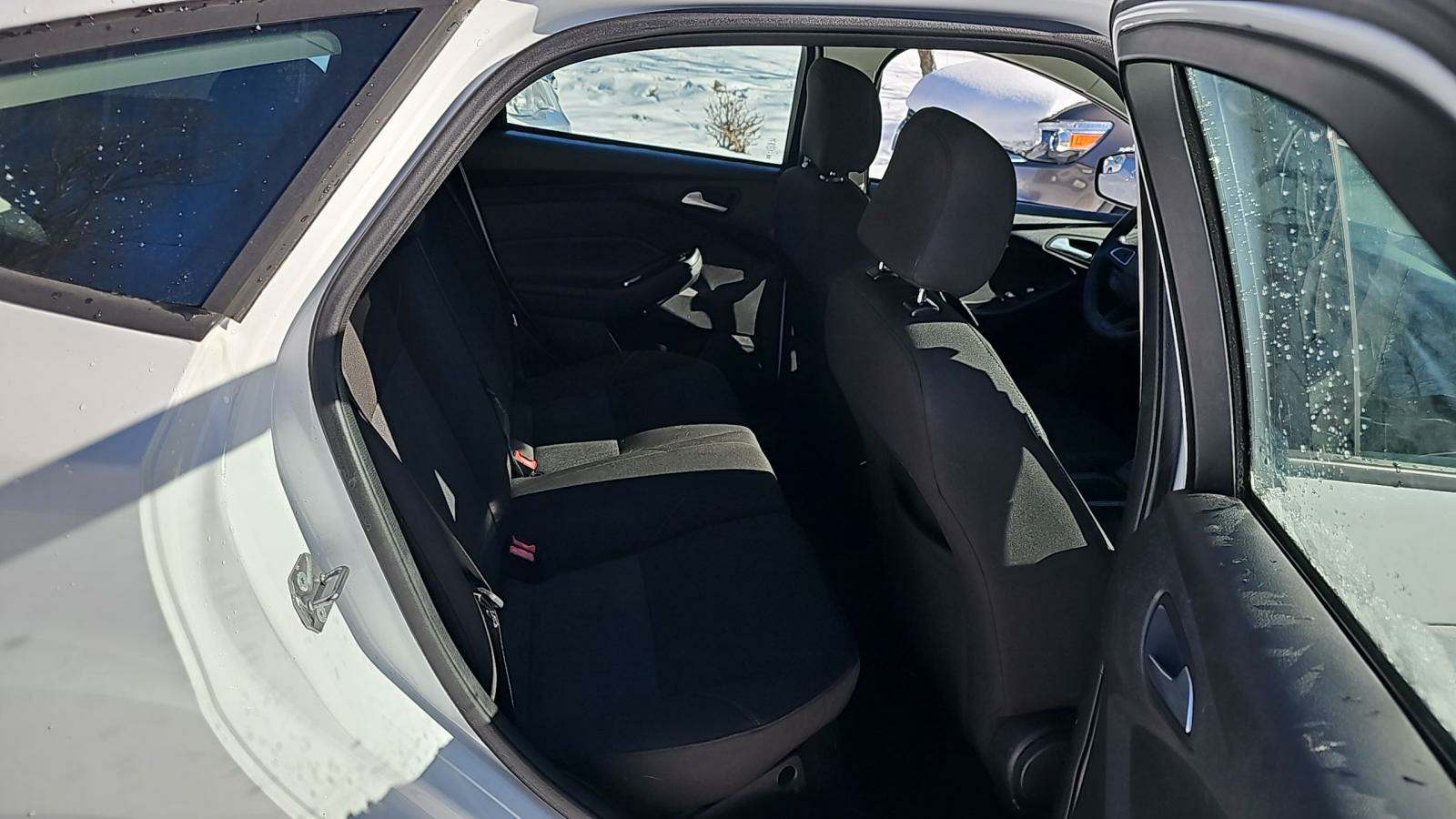 2015 Ford Focus SE FWD