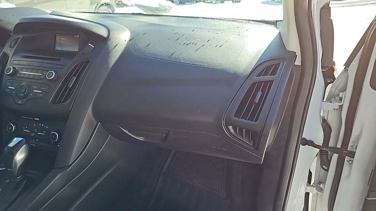 2015 Ford Focus SE FWD