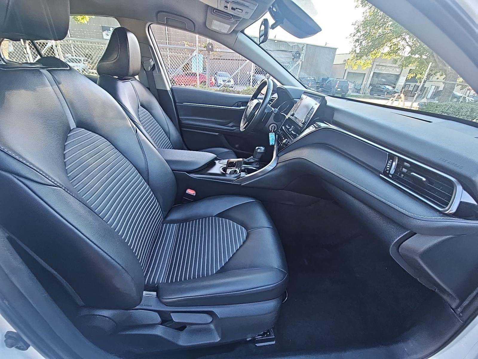 2024 Toyota Camry SE FWD