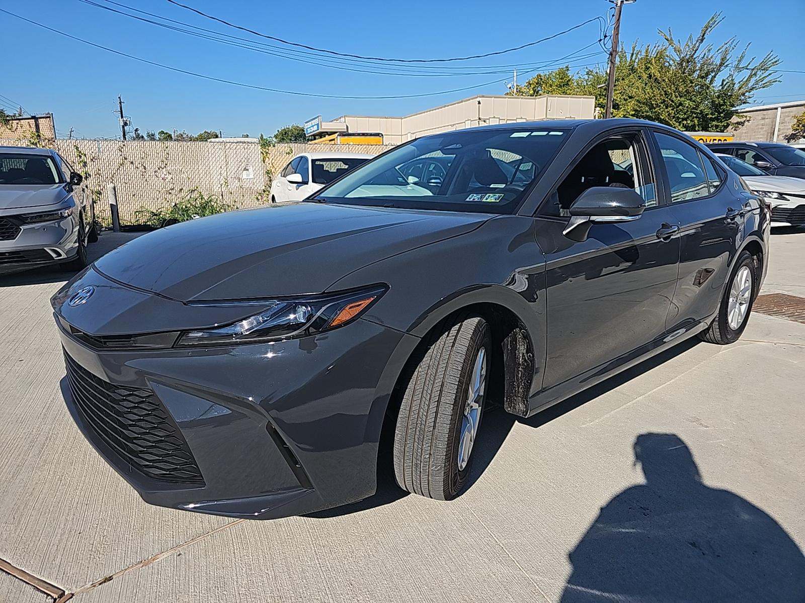 2025 Toyota Camry LE FWD
