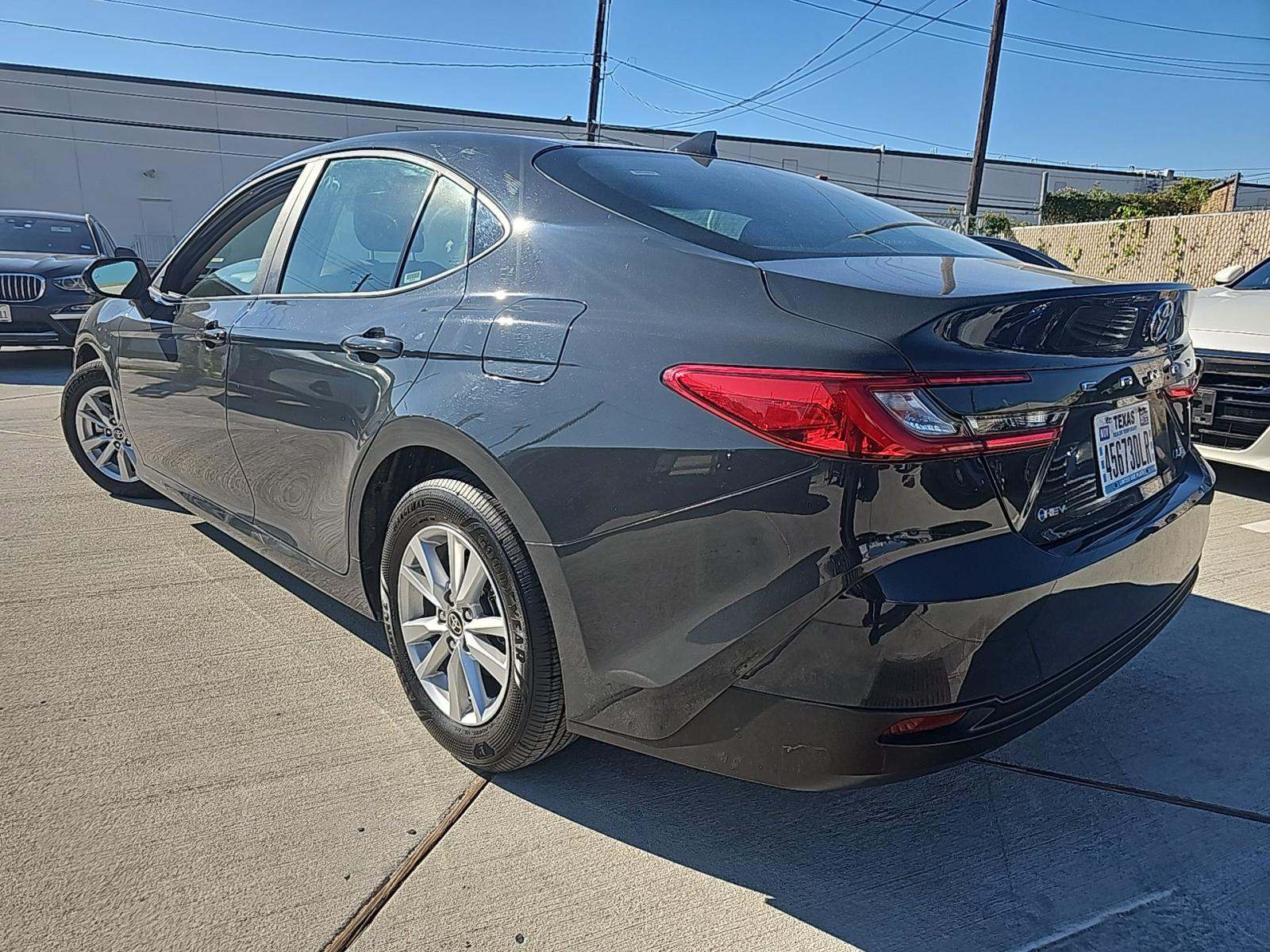 2025 Toyota Camry LE FWD