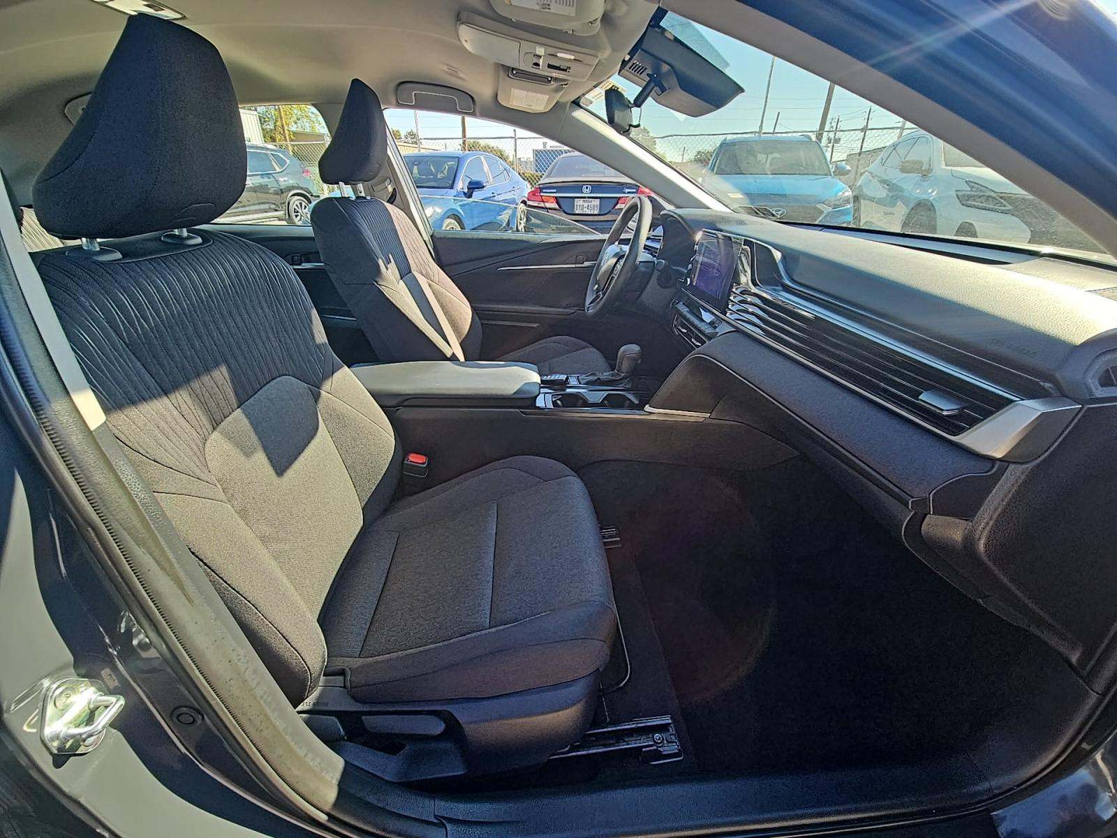 2025 Toyota Camry LE FWD