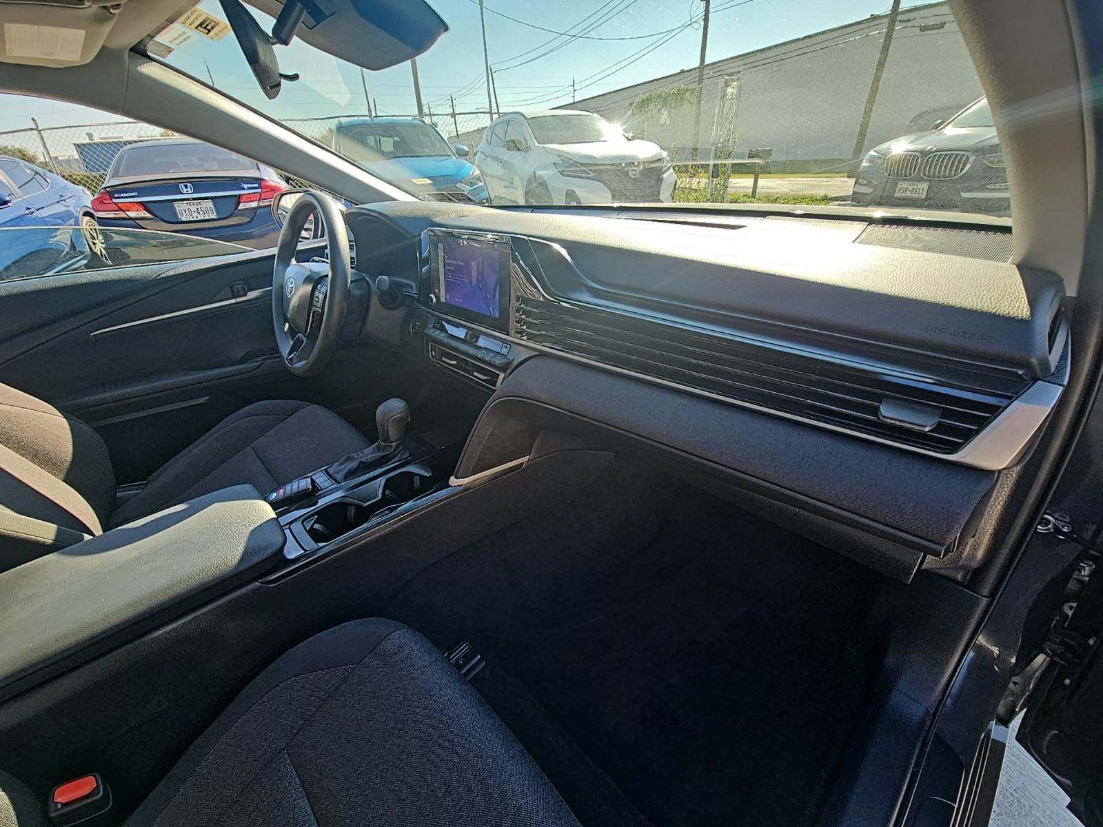 2025 Toyota Camry LE FWD