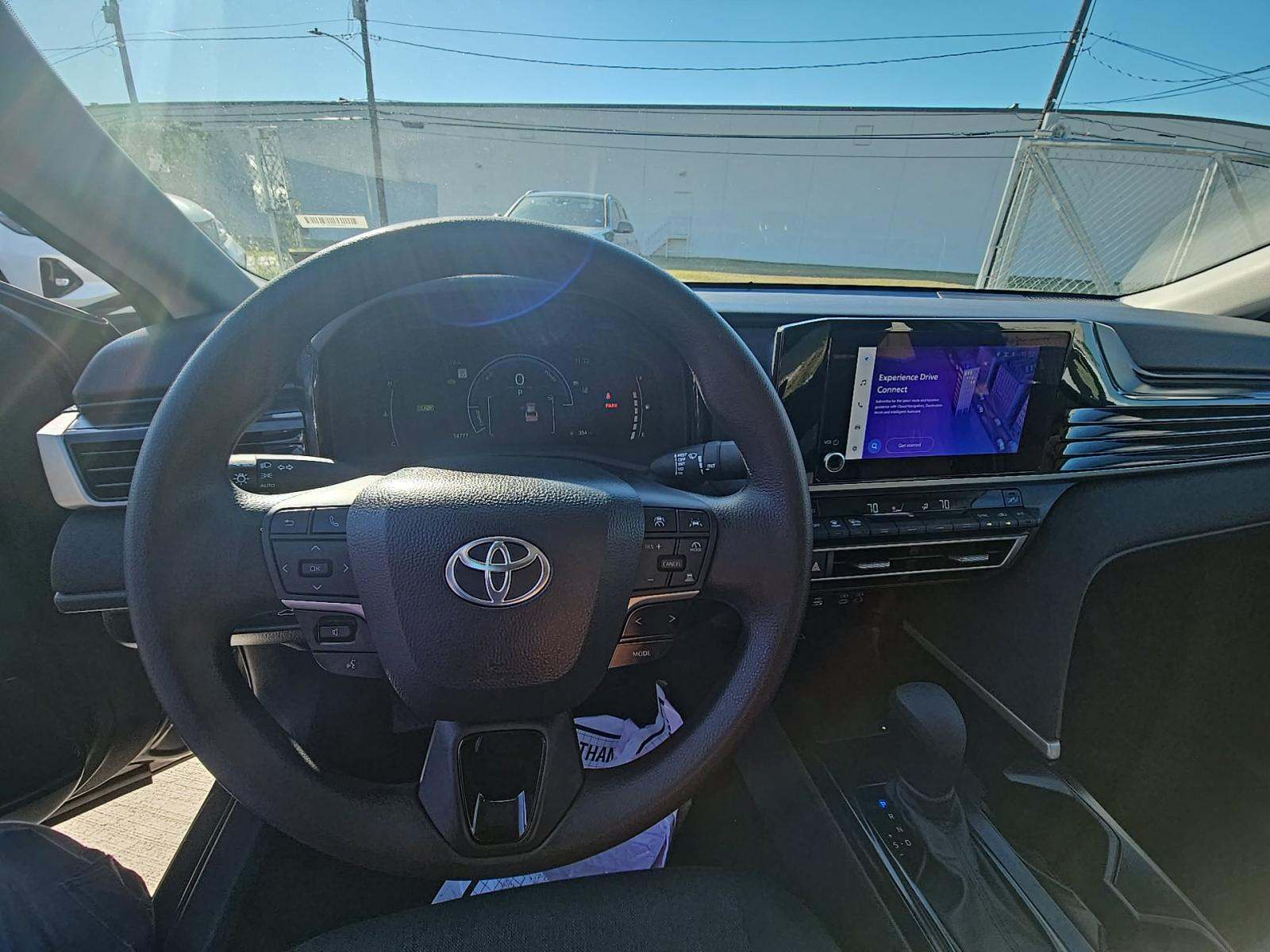 2025 Toyota Camry LE FWD