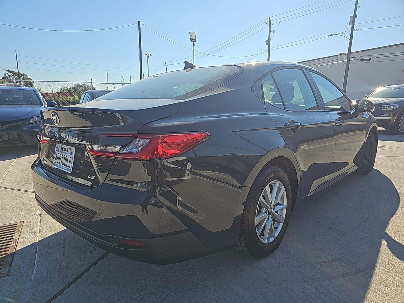 2025 Toyota Camry LE FWD
