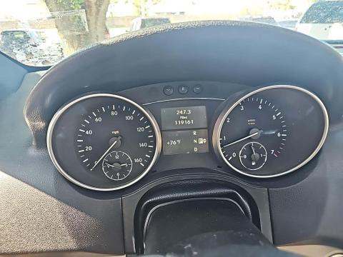 2011 Mercedes-Benz M-Class ML 550 AWD