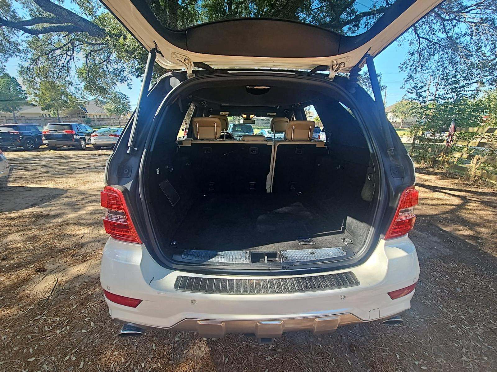 2011 Mercedes-Benz M-Class ML 550 AWD