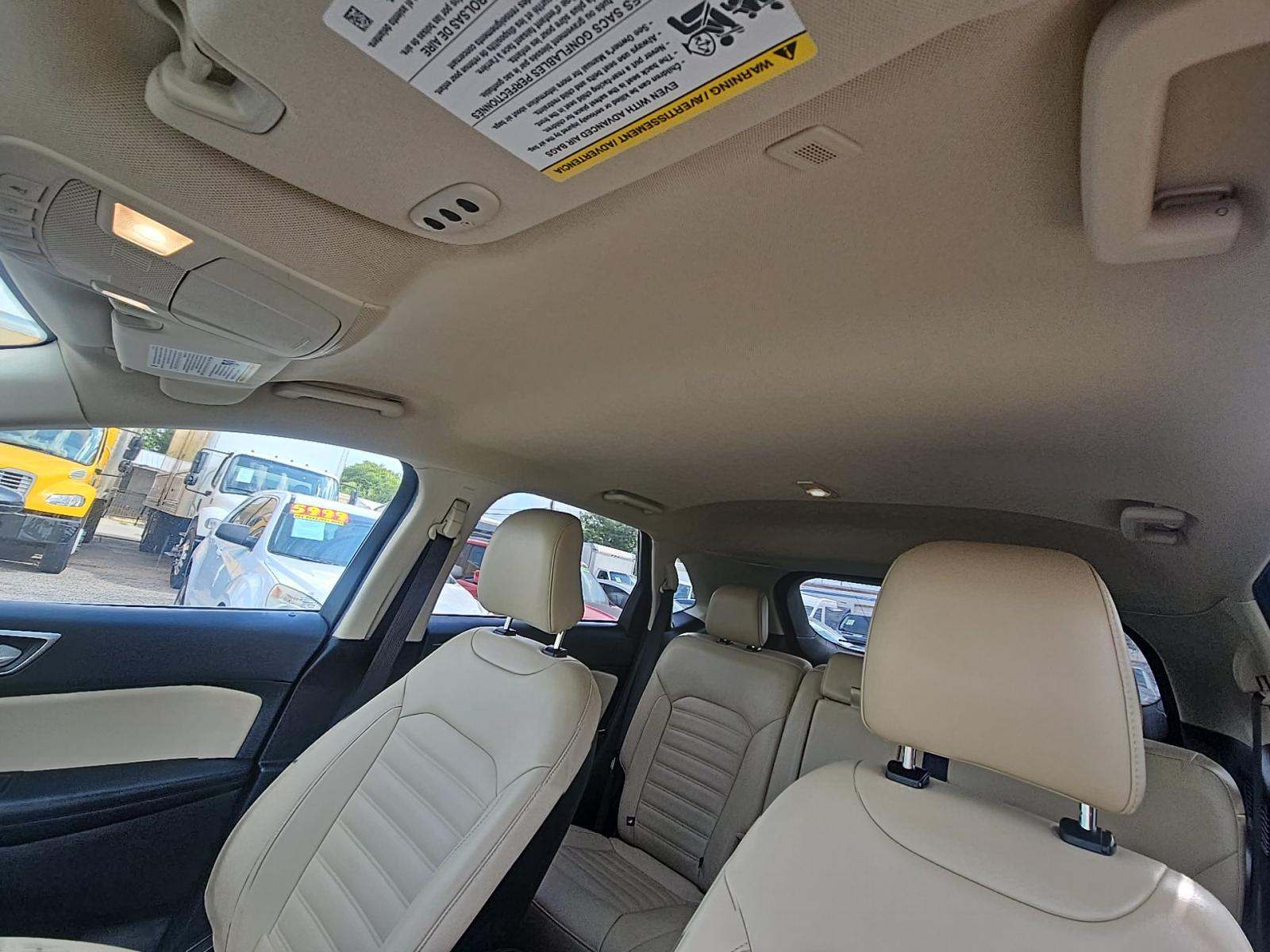 2022 Ford Edge SEL AWD