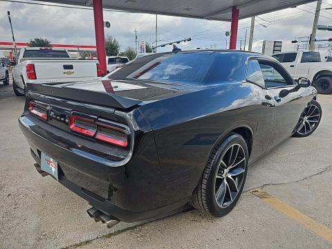 2017 Dodge Challenger R/T Scat Pack RWD