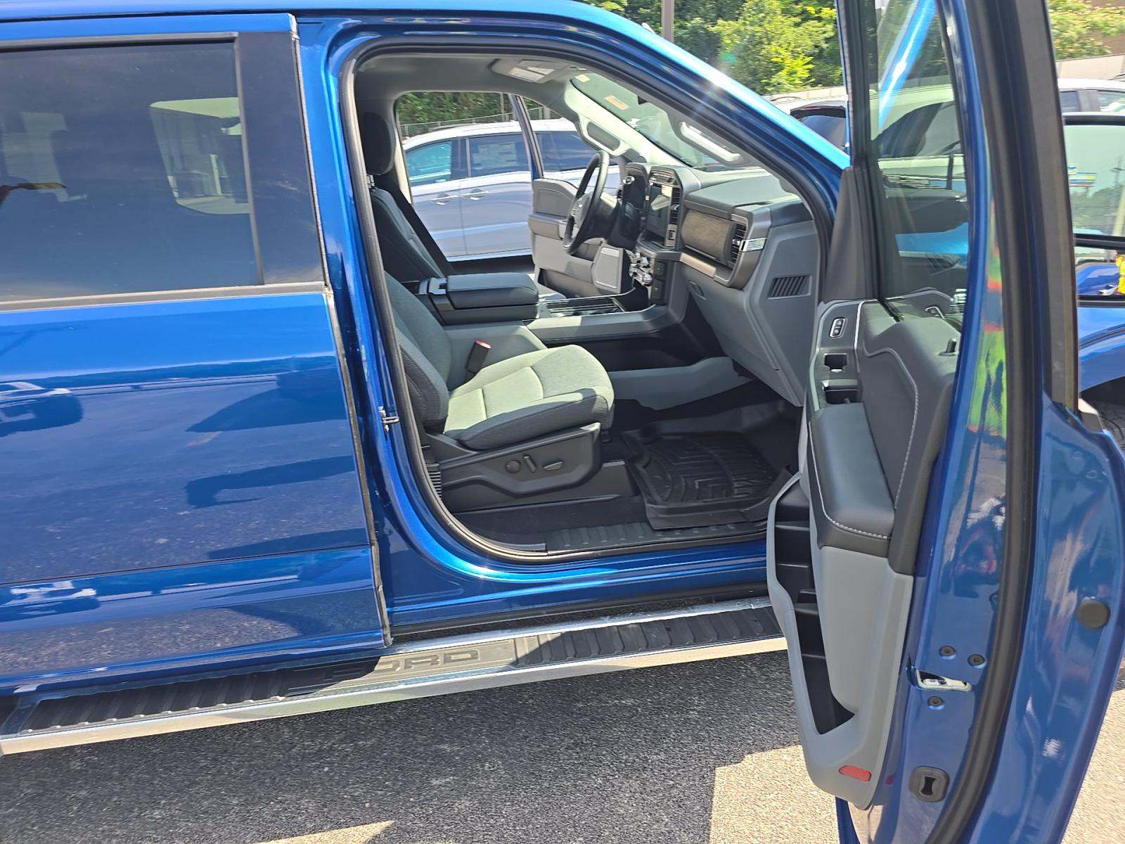 2025 Ford F-150 Hybrid XLT AWD