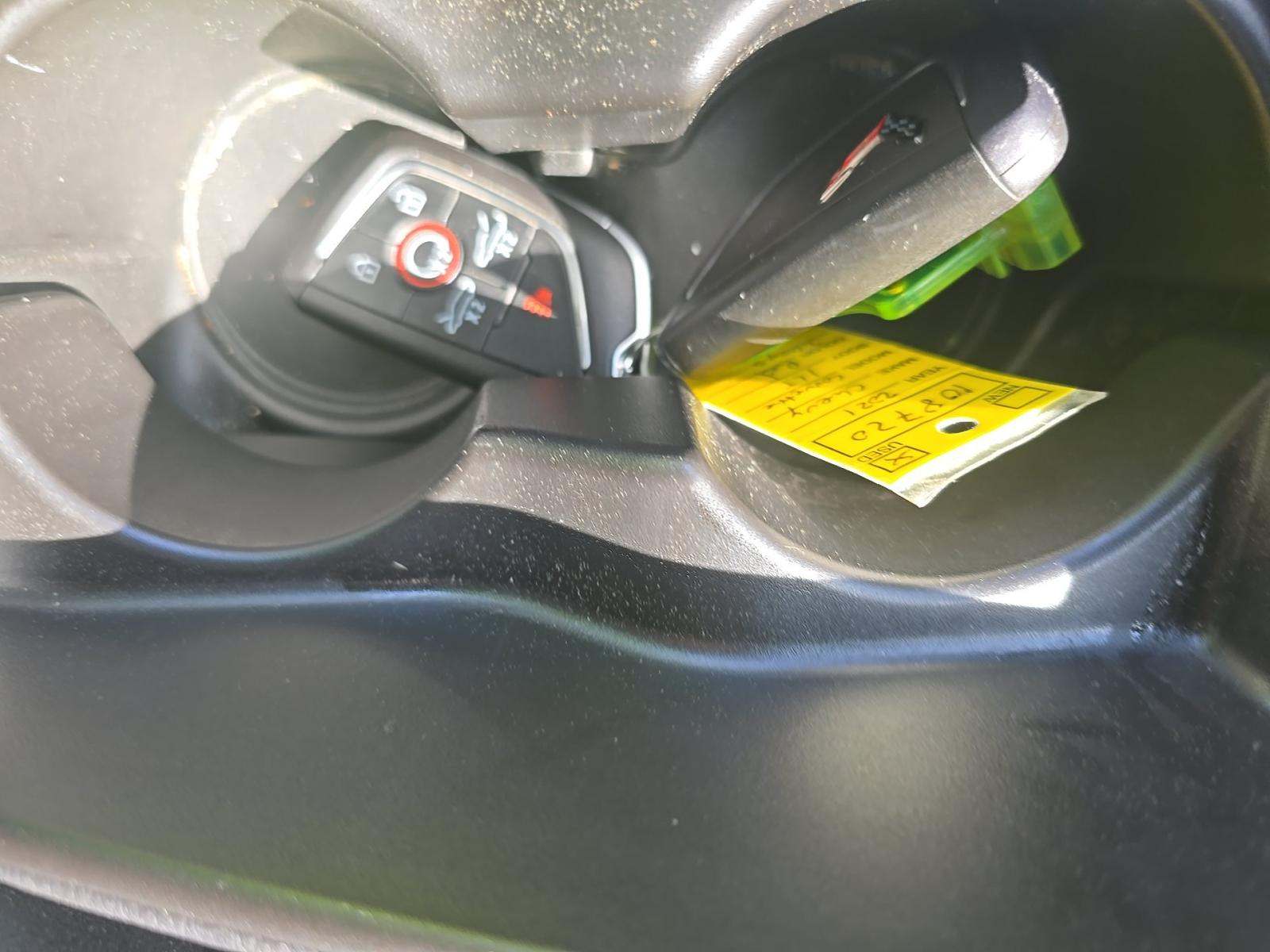 CHEVROLET CORVETTE - 4