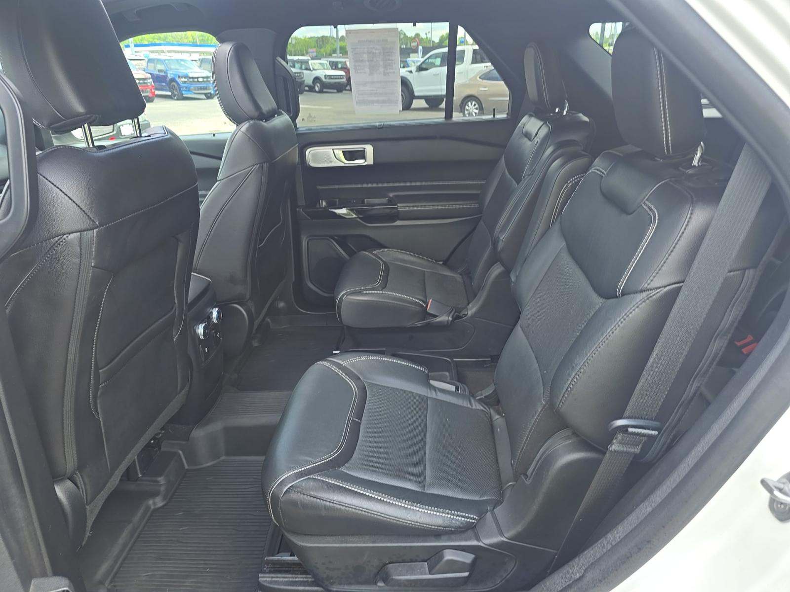 FORD EXPLORER - 9