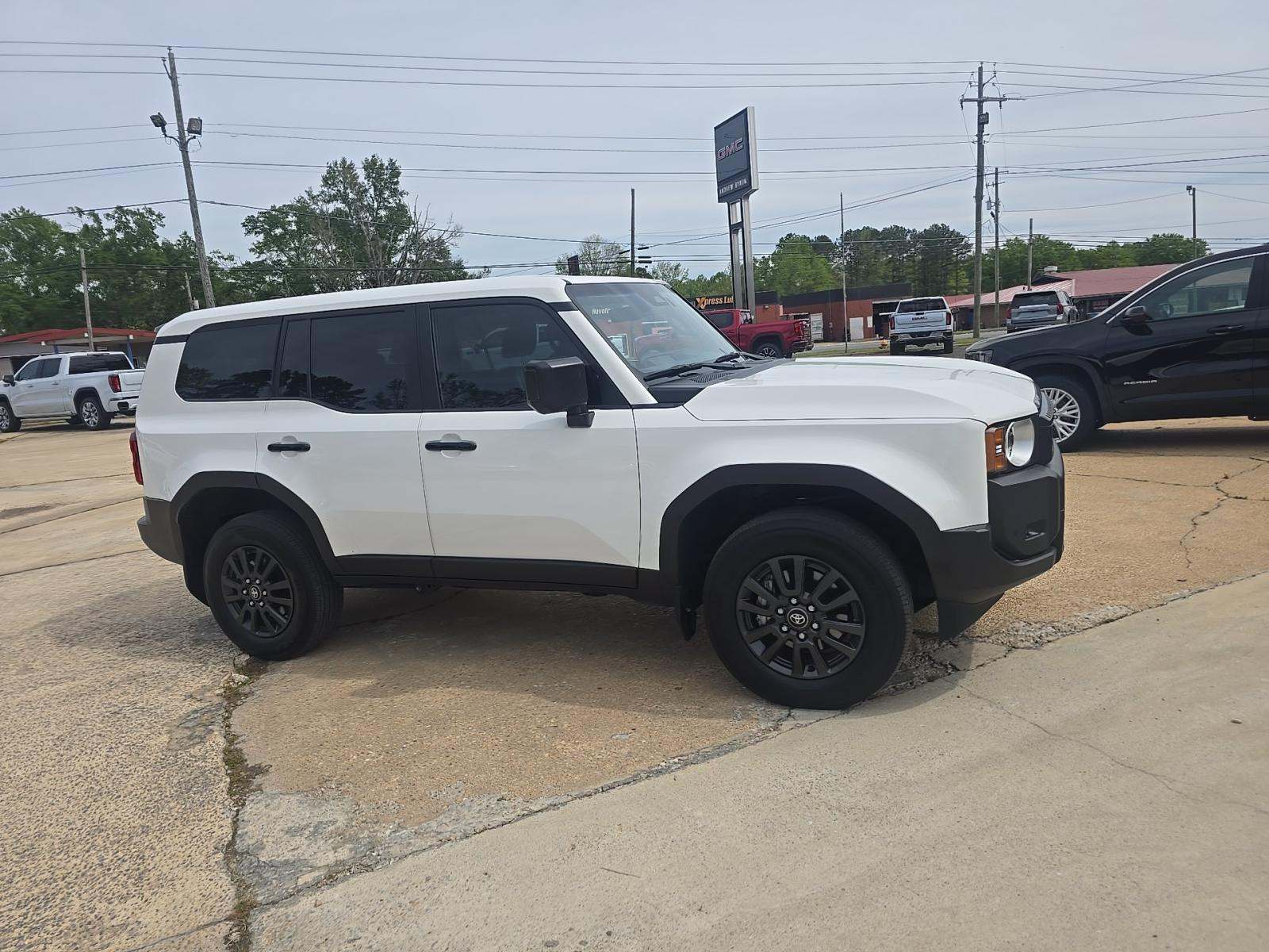 TOYOTA LAND CRUISER - 4