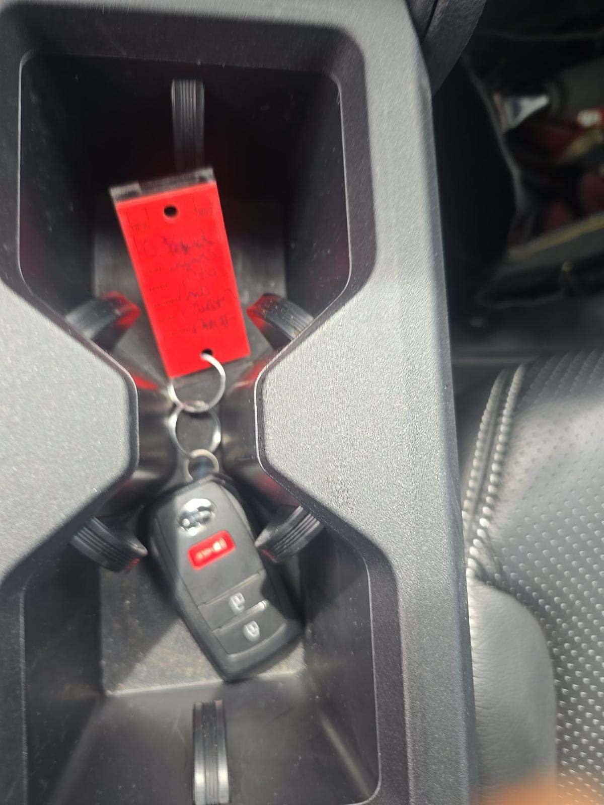 TOYOTA LAND CRUISER - 8