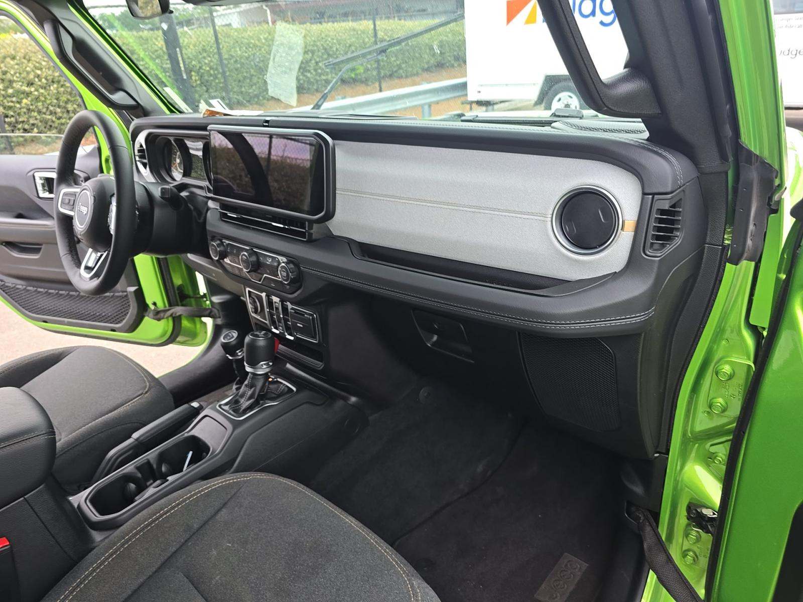 2026 Jeep Wrangler Sahara AWD