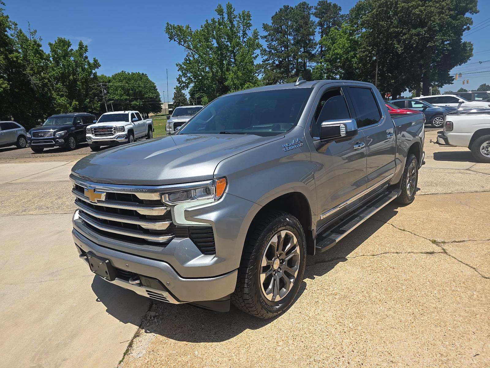 2023 Chevrolet Silverado 1500 High Country AWD