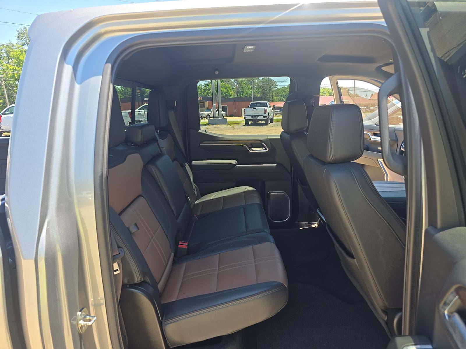 2023 Chevrolet Silverado 1500 High Country AWD