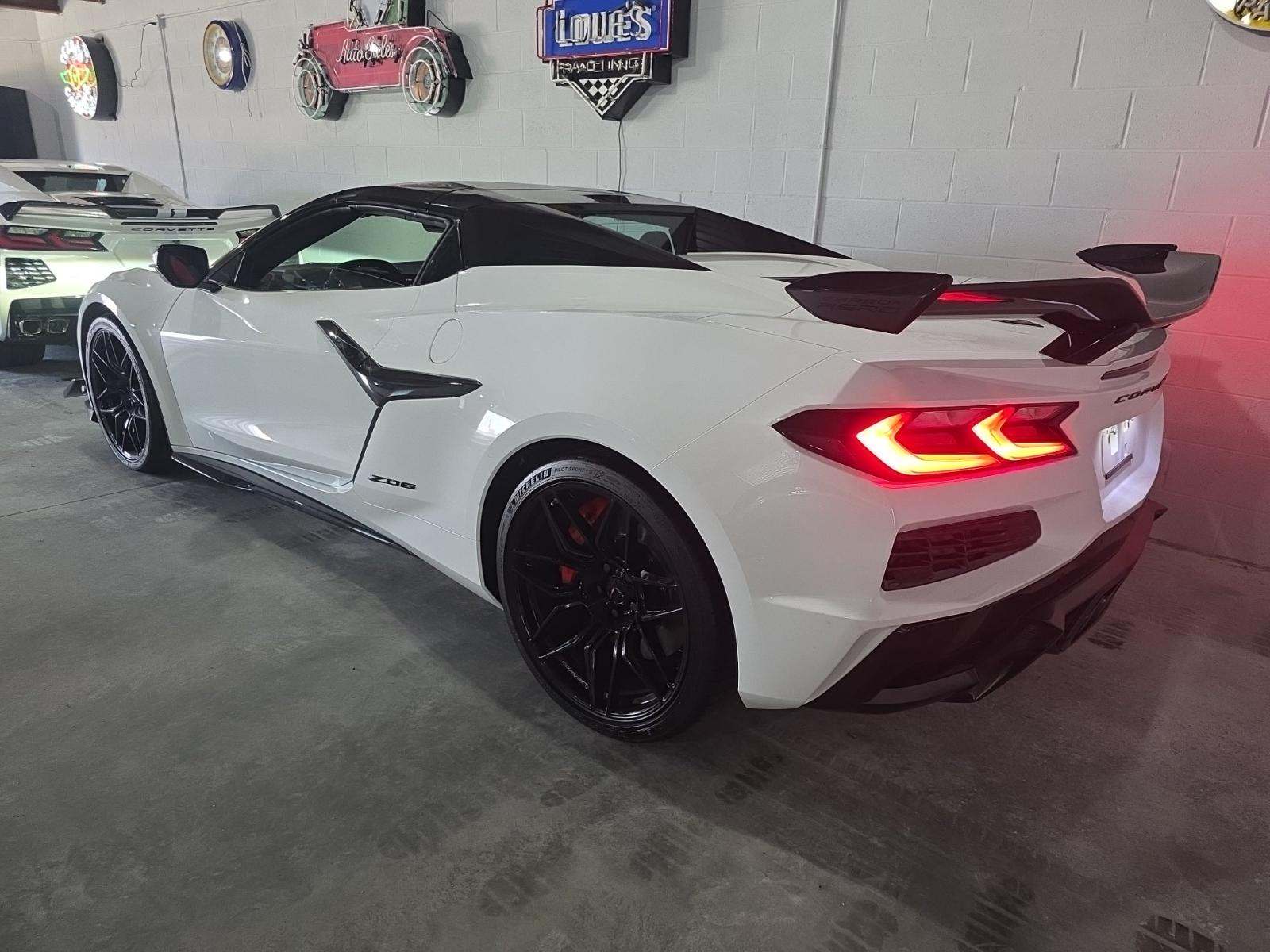 CHEVROLET CORVETTE - 2