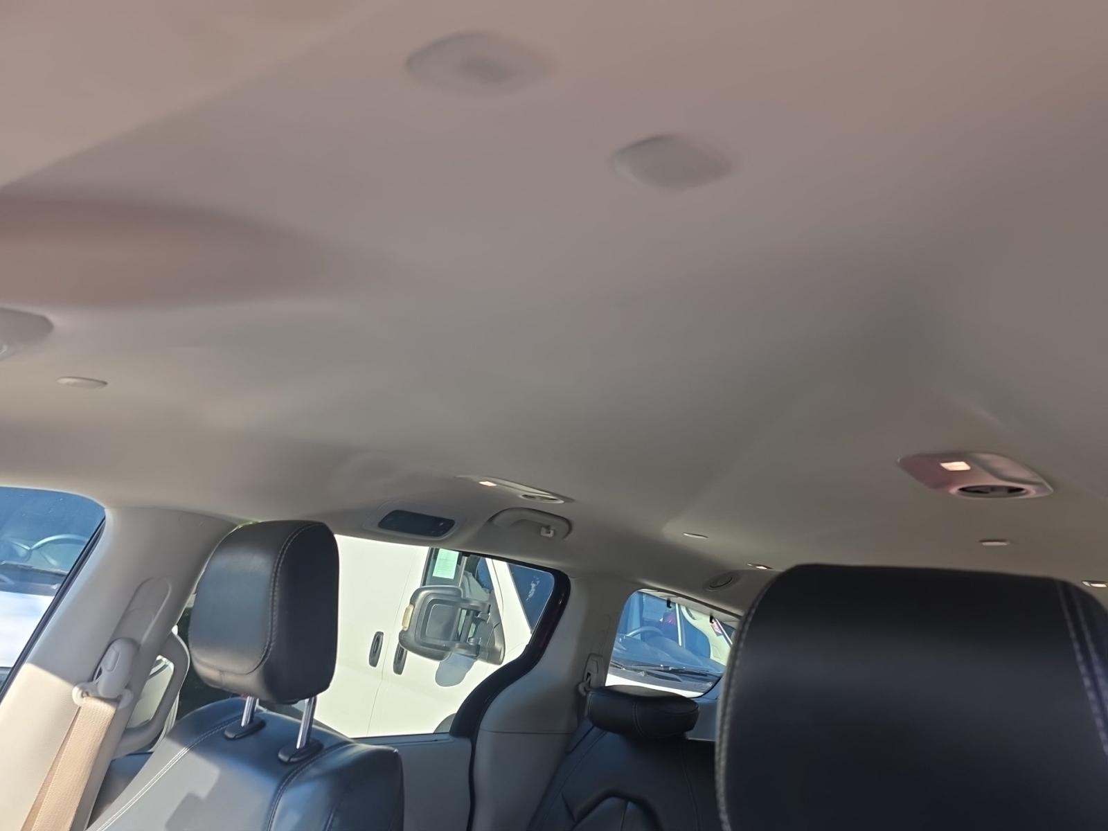2022 Chrysler Pacifica Touring L FWD