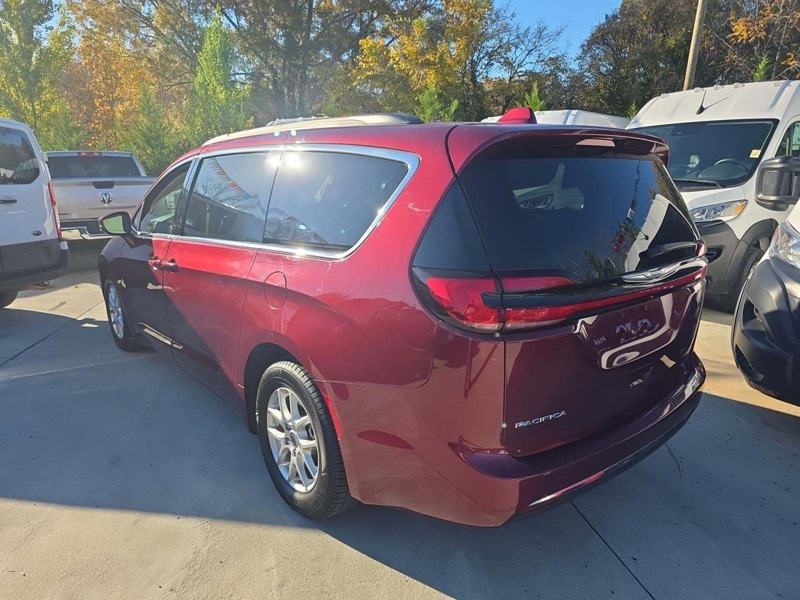 2022 Chrysler Pacifica Touring L FWD