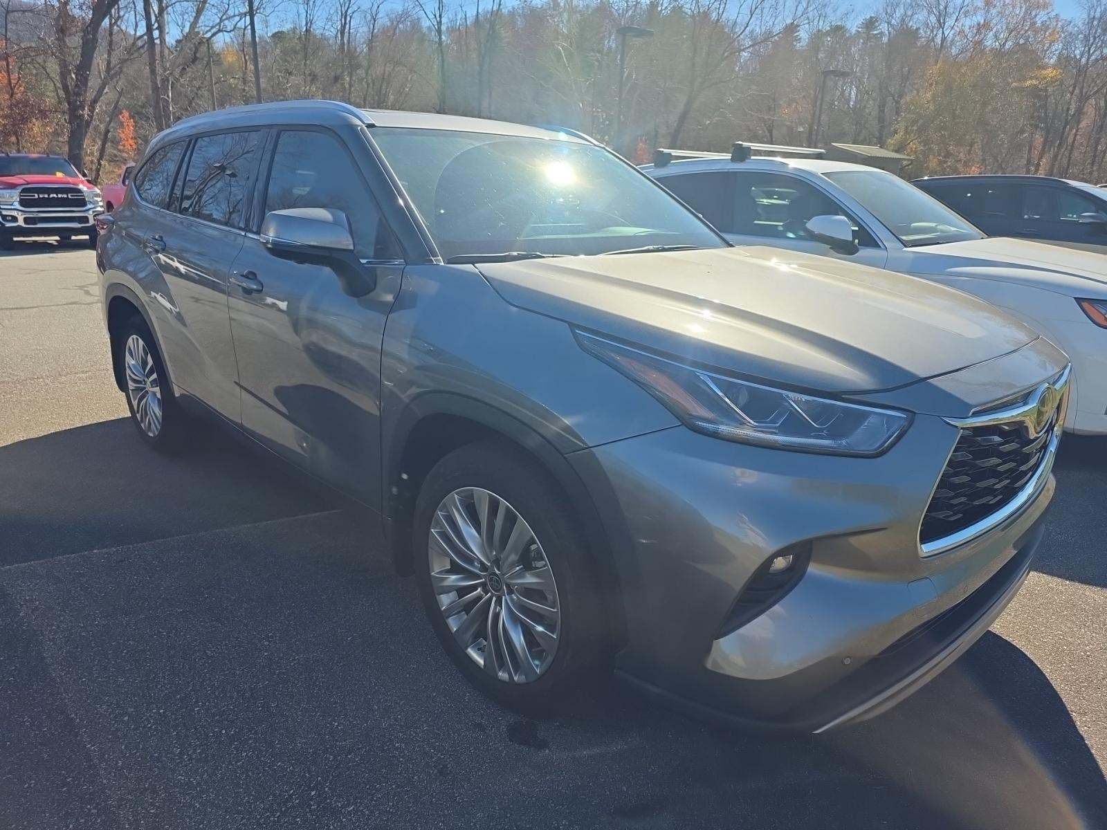 2025 Toyota Highlander Platinum AWD