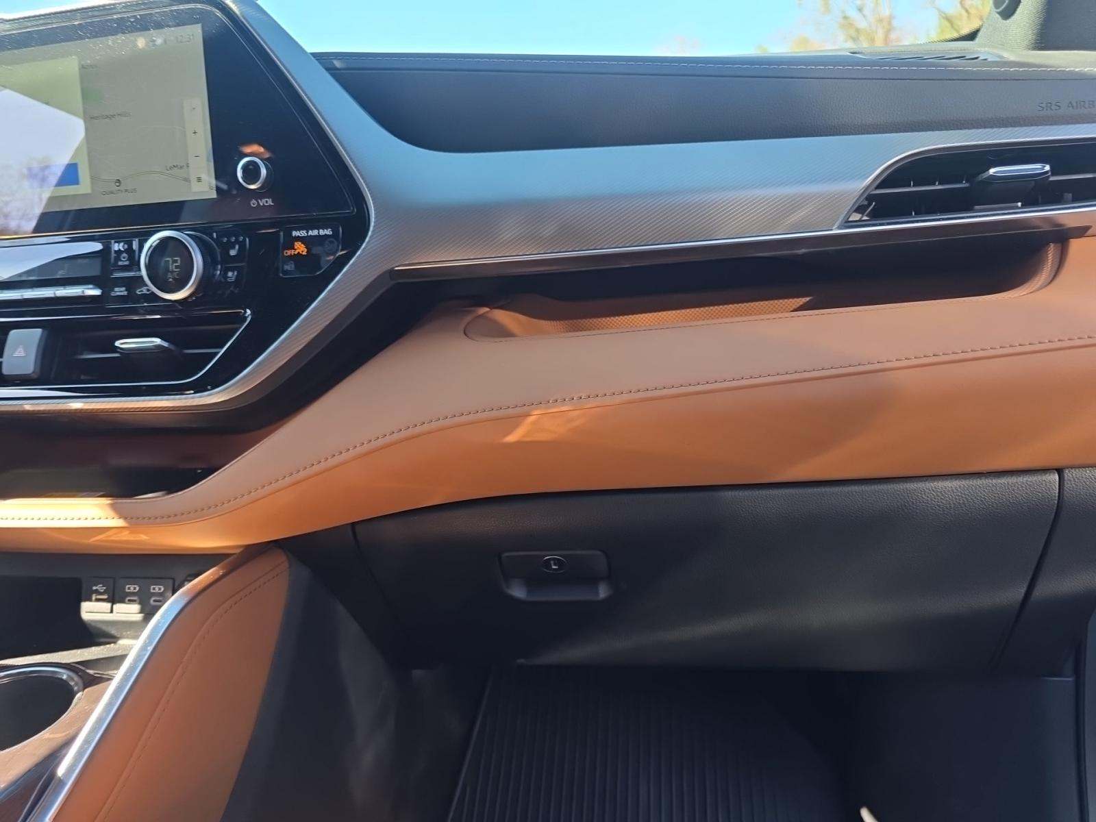 2025 Toyota Highlander Platinum AWD