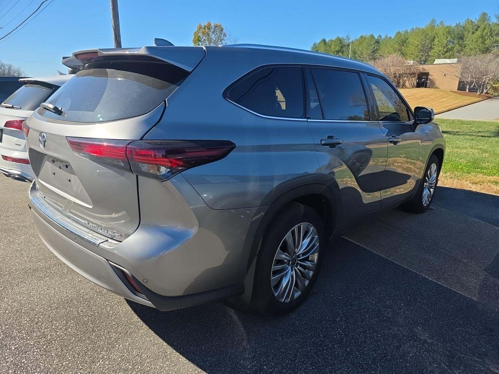 2025 Toyota Highlander Platinum AWD